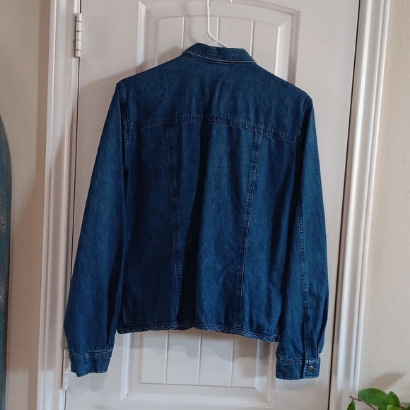 SIGNATURE by Jerell, USA,  Denim, Unlined, Suede & Stud Embellished Shirt, Ctg - Picture 3 of 9